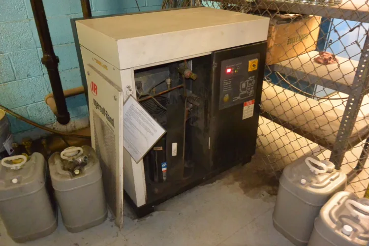 Photo #40 of 2-DAY MULTI-MILLION DOLLAR AUCTION, DAY #1: 6-INDUSTRIAL UNIFORM LAUNDRY PICKUP & DELIVERY FACILITIES: FEATURING: INDUSTRIAL LAUNDRY EQUIPMENT, ROLLING STOCK & INDUSTRIAL REAL-ESTATE • AVAILABLE BY LOCATION IN ITS ENTIRETY & PIECEMEAL