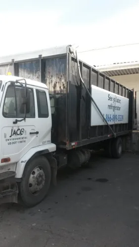 Photo #28 of JACO ENVIRONMENTAL INC. - OVER 95 LATE MODEL TRUCKS, TRAILERS & AUTOMOBILES: BOX, FLAT, STAKE, DUMP, FRUEHAUF, GREAT DANE, HYUNDAI, STRICK & MORE...