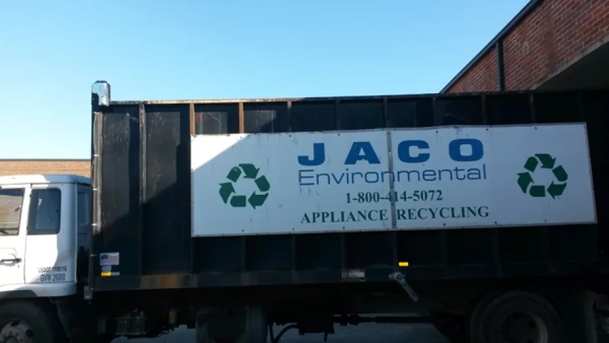 Photo #33 of JACO ENVIRONMENTAL INC. - OVER 95 LATE MODEL TRUCKS, TRAILERS & AUTOMOBILES: BOX, FLAT, STAKE, DUMP, FRUEHAUF, GREAT DANE, HYUNDAI, STRICK & MORE...