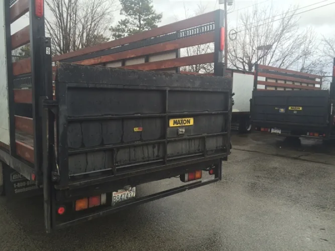 Photo #57 of JACO ENVIRONMENTAL INC. - OVER 95 LATE MODEL TRUCKS, TRAILERS & AUTOMOBILES: BOX, FLAT, STAKE, DUMP, FRUEHAUF, GREAT DANE, HYUNDAI, STRICK & MORE...