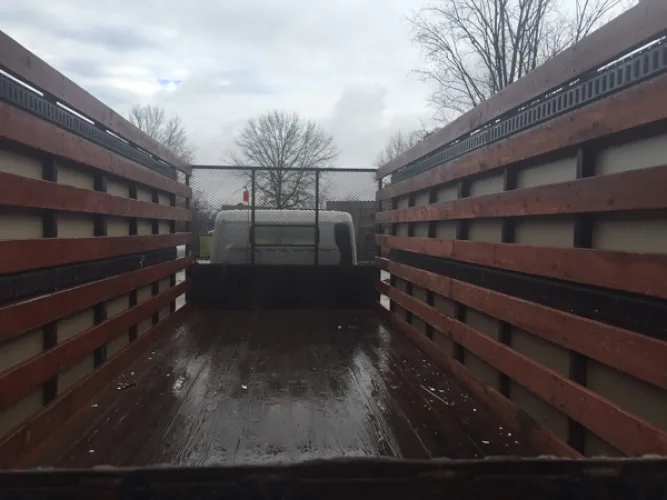 Photo #69 of JACO ENVIRONMENTAL INC. - OVER 95 LATE MODEL TRUCKS, TRAILERS & AUTOMOBILES: BOX, FLAT, STAKE, DUMP, FRUEHAUF, GREAT DANE, HYUNDAI, STRICK & MORE...