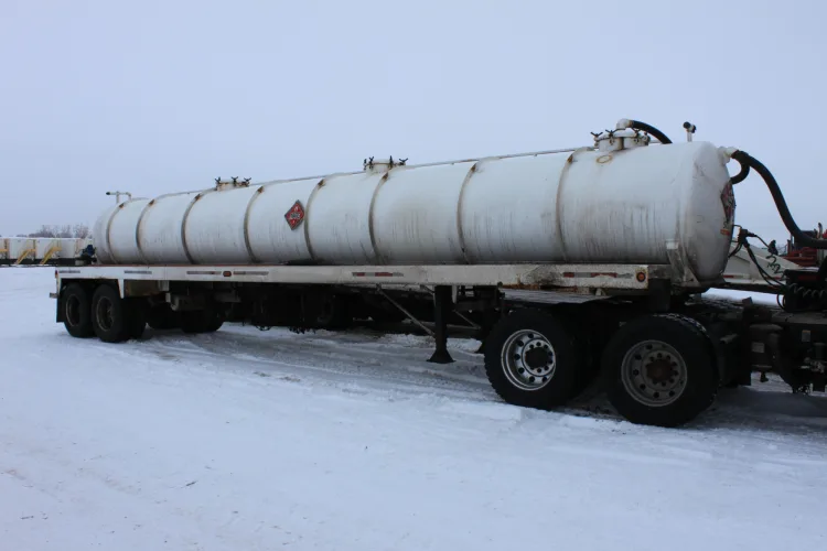 Photo #15 of ON BEHALF OF LEASING COMPANY, COMPLETE FLEET OF LATE MODEL WELL MAINTAINED TRACTORS, PETERBILT, KENWORTH, MACK, FORD, TRAILERS, VACUUM TANK, LOWBOYS, DUMPS, FLOATS, DROPS & VEHICLES AS NEW AS 2014