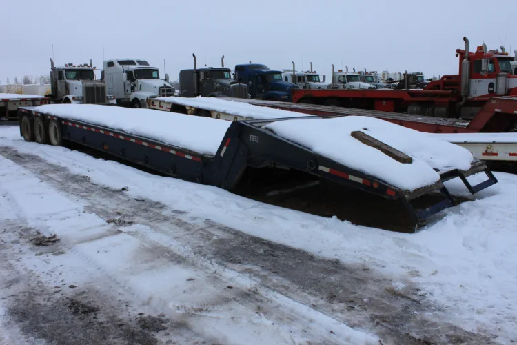 Photo #21 of ON BEHALF OF LEASING COMPANY, COMPLETE FLEET OF LATE MODEL WELL MAINTAINED TRACTORS, PETERBILT, KENWORTH, MACK, FORD, TRAILERS, VACUUM TANK, LOWBOYS, DUMPS, FLOATS, DROPS & VEHICLES AS NEW AS 2014