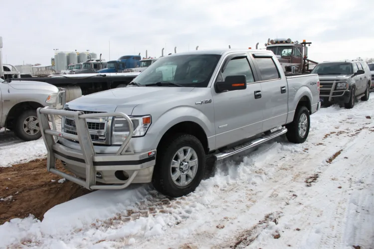 Photo #32 of ON BEHALF OF LEASING COMPANY, COMPLETE FLEET OF LATE MODEL WELL MAINTAINED TRACTORS, PETERBILT, KENWORTH, MACK, FORD, TRAILERS, VACUUM TANK, LOWBOYS, DUMPS, FLOATS, DROPS & VEHICLES AS NEW AS 2014
