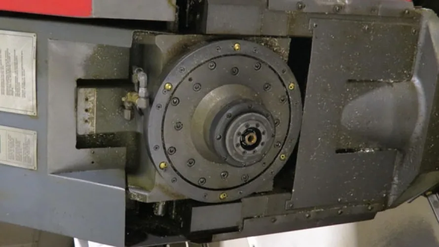 Photo #19 of CINCINNATI & KASUGA 3, 4 & 5 AXIS CNC VERTICAL & HORIZONTAL MACHINING CENTERS LATE AS 2005, SPARE PARTS, INCLUDING SPINDLES, BALL SCREWS & LINEAR RAILS & 1997 GIDDINGS & LEWIS CMM