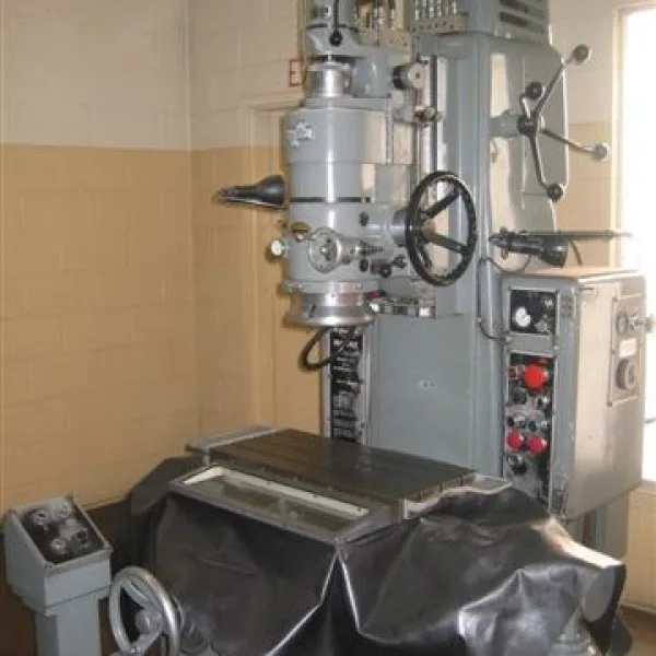 LOT 027 Moore Grinder 01