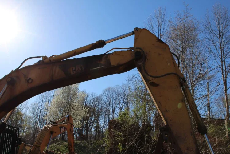 Photo #8 of CONSTRUCTION EQUIPMENT SURPLUS TO ONGOING OPERATIONS OF APPLIED ABATEMENT CONCEPTS, LLC
