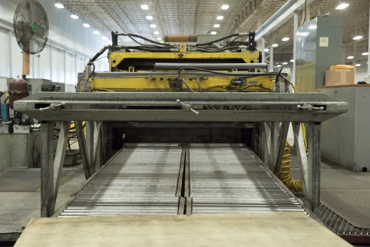 Photo #78 of ASSETS FORMERLY OF KIMBALL INTERNATIONAL: 60" X 12-GA. IOWA PRECISION SLEAR LINE, 10' x 300 TON CINCINNATI PRESS BRAKE, 45 TON BLISS OBI PUNCH PRESS, 35 TON KOMATSU GAP FRAME PRESS, LIKE NEW BANNER SPOT WELDER, LANTECH STRETCH WRAPPER,