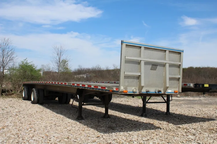 Photo #6 of BY ORDER OF US BANKRUPTCY COURT WESTERN DIVISION OF PENNSYLVANIA CASE NUMBER: 15-07066-JAD - EQUIPMENT & REAL-ESTATE OF MAJOR WATER, OIL, GAS & UTILITY SERVICE PROVIDER: PUMPING & FRACKING EQUIPMENT, EXCAVATION & EARTH MOVING EQUIPMENT, TRUCKS & TRAILERS,