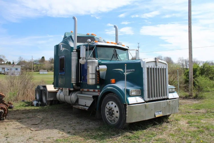 Photo #15 of BY ORDER OF US BANKRUPTCY COURT WESTERN DIVISION OF PENNSYLVANIA CASE NUMBER: 15-07066-JAD - EQUIPMENT & REAL-ESTATE OF MAJOR WATER, OIL, GAS & UTILITY SERVICE PROVIDER: PUMPING & FRACKING EQUIPMENT, EXCAVATION & EARTH MOVING EQUIPMENT, TRUCKS & TRAILERS,