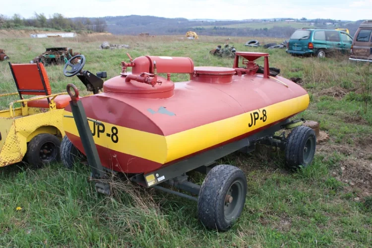 Photo #131 of BY ORDER OF US BANKRUPTCY COURT WESTERN DIVISION OF PENNSYLVANIA CASE NUMBER: 15-07066-JAD - EQUIPMENT & REAL-ESTATE OF MAJOR WATER, OIL, GAS & UTILITY SERVICE PROVIDER: PUMPING & FRACKING EQUIPMENT, EXCAVATION & EARTH MOVING EQUIPMENT, TRUCKS & TRAILERS,