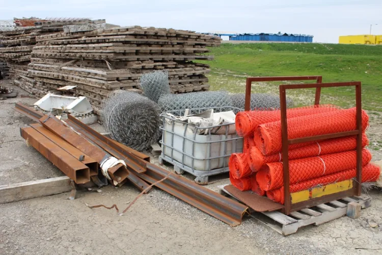 Photo #185 of BY ORDER OF US BANKRUPTCY COURT WESTERN DIVISION OF PENNSYLVANIA CASE NUMBER: 15-07066-JAD - EQUIPMENT & REAL-ESTATE OF MAJOR WATER, OIL, GAS & UTILITY SERVICE PROVIDER: PUMPING & FRACKING EQUIPMENT, EXCAVATION & EARTH MOVING EQUIPMENT, TRUCKS & TRAILERS,