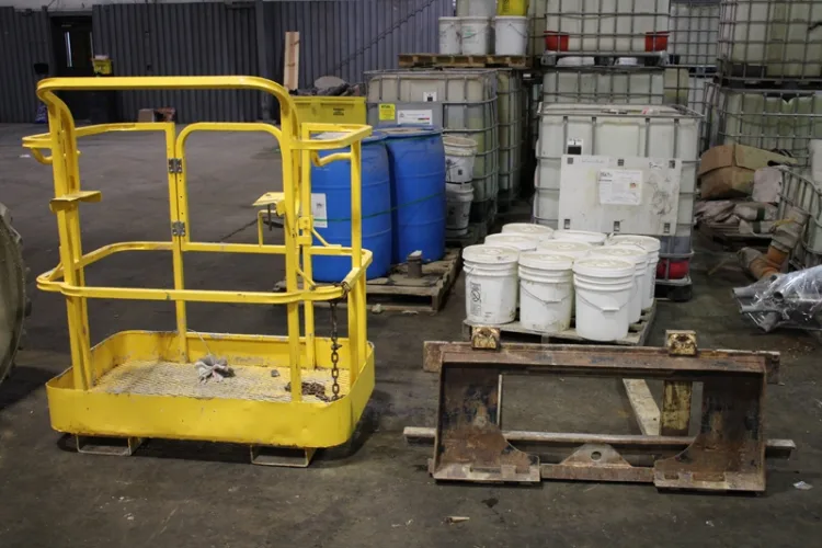 Photo #230 of BY ORDER OF US BANKRUPTCY COURT WESTERN DIVISION OF PENNSYLVANIA CASE NUMBER: 15-07066-JAD - EQUIPMENT & REAL-ESTATE OF MAJOR WATER, OIL, GAS & UTILITY SERVICE PROVIDER: PUMPING & FRACKING EQUIPMENT, EXCAVATION & EARTH MOVING EQUIPMENT, TRUCKS & TRAILERS,
