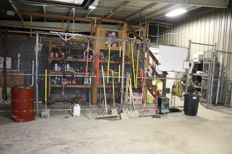 Photo #255 of BY ORDER OF US BANKRUPTCY COURT WESTERN DIVISION OF PENNSYLVANIA CASE NUMBER: 15-07066-JAD - EQUIPMENT & REAL-ESTATE OF MAJOR WATER, OIL, GAS & UTILITY SERVICE PROVIDER: PUMPING & FRACKING EQUIPMENT, EXCAVATION & EARTH MOVING EQUIPMENT, TRUCKS & TRAILERS,