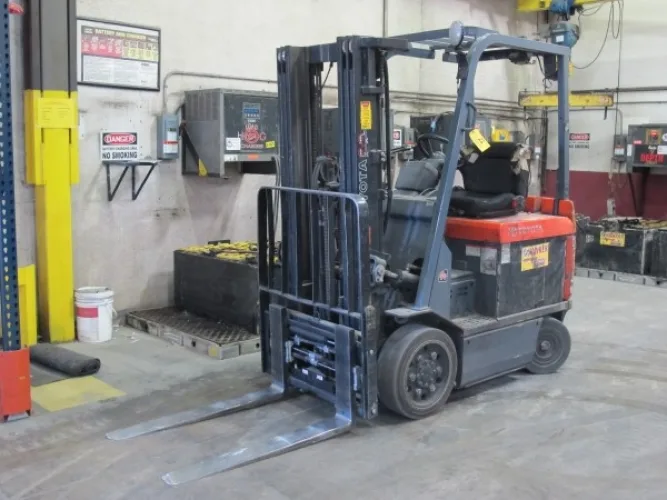 Photo #33 of SURPLUS EQUIPMENT TO THE ONGOING NEEDS OF: VALASSIS WICHITA PRINTING DIVISION (M), INCLUDING: MAILING & BINDERY EQUIPMENT, BALERS & PAPER RECYCLING EQUIPMENT, COMPLETE MACHINE SHOP, MAINTENANCE EQUIPMENT, MATERIAL HANDLING EQUIPMENT, PLANT SUPPORT, ETC.