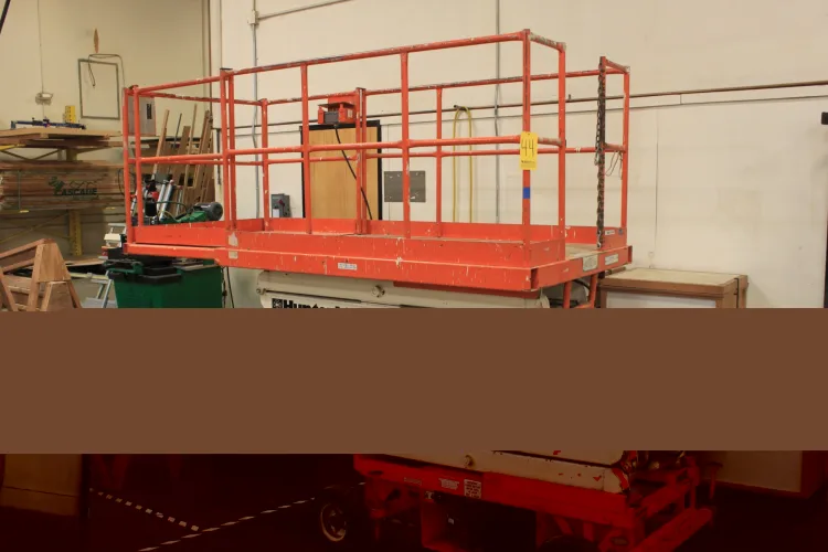 Photo #21 of WOODWORKING AND ROLLING STOCK ASSETS SURPLUS TO THE ONGOING OPERATIONS OF SOUTHWEST CARPENTERS TRAINING FUND