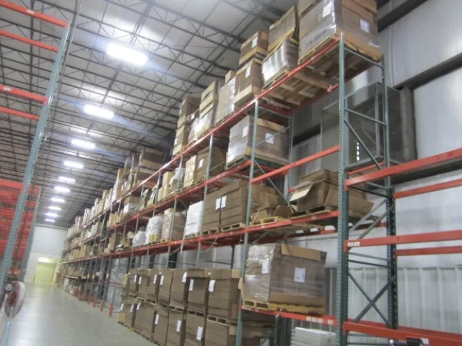 Photo #9 of APPROX. (640) SECTIONS OF INTERLAKE 30 TEARDROP PALLET RACKING & GRAVITY FLOW RACKING, INCLINE & DECLINE BELTED & POWERED ROLLER CONVEYORS, (10) CROWN ORDER PICKERS, REACH TRUCKS & ELECTRIC TRUCKS, (9) VARIOUS BATTERY CHARGERS & SPARE BATTERIES & MUCH
