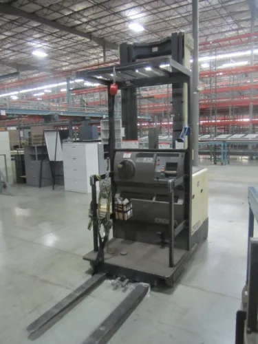 Photo #16 of APPROX. (640) SECTIONS OF INTERLAKE 30 TEARDROP PALLET RACKING & GRAVITY FLOW RACKING, INCLINE & DECLINE BELTED & POWERED ROLLER CONVEYORS, (10) CROWN ORDER PICKERS, REACH TRUCKS & ELECTRIC TRUCKS, (9) VARIOUS BATTERY CHARGERS & SPARE BATTERIES & MUCH