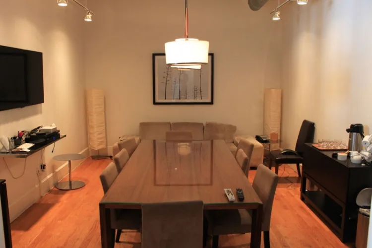 Photo #49 of UBER CONTENT - MODERN & CONTEMPORARY OFFICE FURNITURE & EQUIPMENT, 2012 RANGE ROVER, CANNONDALE EN 14781 ROAD BIKE, SONY XDCAM PMW-F3 SUPER35MM CAMCORDER, CANON EOS-1 CAMERA & MUCH MORE...
