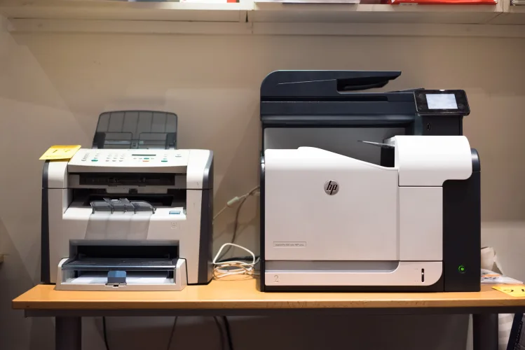 Photo #67 of UBER CONTENT - MODERN & CONTEMPORARY OFFICE FURNITURE & EQUIPMENT, 2012 RANGE ROVER, CANNONDALE EN 14781 ROAD BIKE, SONY XDCAM PMW-F3 SUPER35MM CAMCORDER, CANON EOS-1 CAMERA & MUCH MORE...