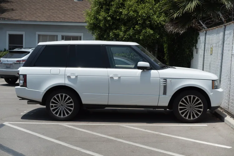 Photo #70 of UBER CONTENT - MODERN & CONTEMPORARY OFFICE FURNITURE & EQUIPMENT, 2012 RANGE ROVER, CANNONDALE EN 14781 ROAD BIKE, SONY XDCAM PMW-F3 SUPER35MM CAMCORDER, CANON EOS-1 CAMERA & MUCH MORE...