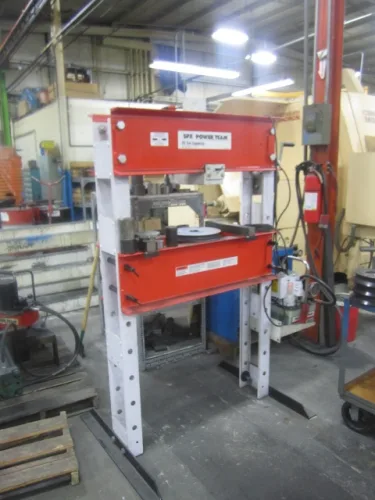 Photo #47 of COMPLETE CNC MACHINING & GEAR FACILITY & REAL ESTATE, FEATURING: BOURN & KOCH, G&E, FELLOWS, LEES BRADNER & BARBER COLMAN GEAR EQUIPMENT, COMET, OKUMA & CINCINNATI CNC VMC'S & HMC'S, MAZAK, OKUMA & CINCINNATI CNC TURNING CENTERS, MAZAK & HEYLIGENSTAEDT