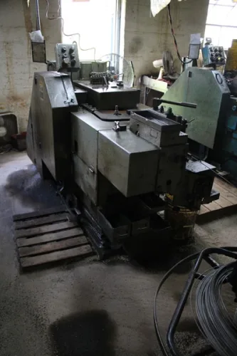Photo #5 of CARLO SALVI HIGH SPEED RF SERIES HEADERS, NAKASHIMADA 2 DIE 3 BLOW COLD HEADER, ASAHI OKUMA 2 DIE 2 BLOW COLD HEADER, NATIONAL HIGH SPEED HEADERS, NATIONAL 5 DIE 6 STATION COLD FORMER, WATERBURY FARREL TUBULAR RIVET HEADERS, SNOW & UNIVERSAL DRILLERS,