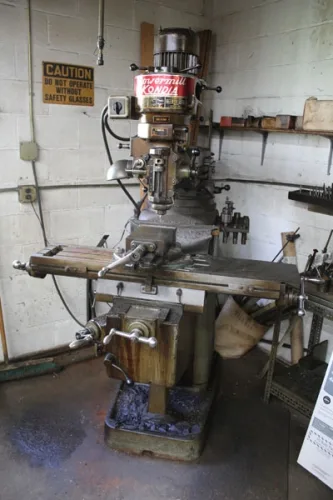 Photo #36 of CARLO SALVI HIGH SPEED RF SERIES HEADERS, NAKASHIMADA 2 DIE 3 BLOW COLD HEADER, ASAHI OKUMA 2 DIE 2 BLOW COLD HEADER, NATIONAL HIGH SPEED HEADERS, NATIONAL 5 DIE 6 STATION COLD FORMER, WATERBURY FARREL TUBULAR RIVET HEADERS, SNOW & UNIVERSAL DRILLERS,