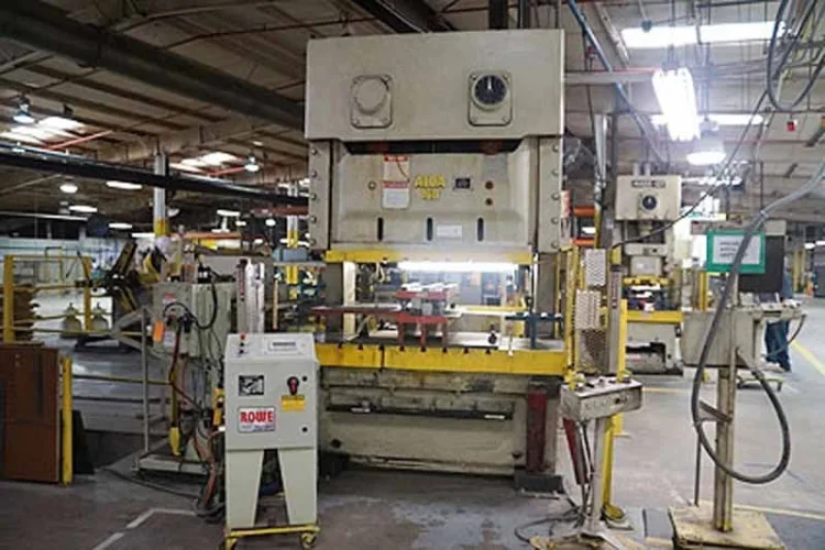 Photo #49 of MAJOR FORMER AUTOMOTIVE STAMPING FACILITY - 28 PRESSES UP TO 5000 TONS, TRANSFER, DOUBLE ACTION, STRAIGHT SIDE, FOUR POST, BLANKING, DOUBLE & SINGLE CRANK GAP FRAME & POWDER COMPACTION PRESSES, BRIDGE CRANES UP TO 80 TONS, MOBILE GANTRY CRANES, UTICA