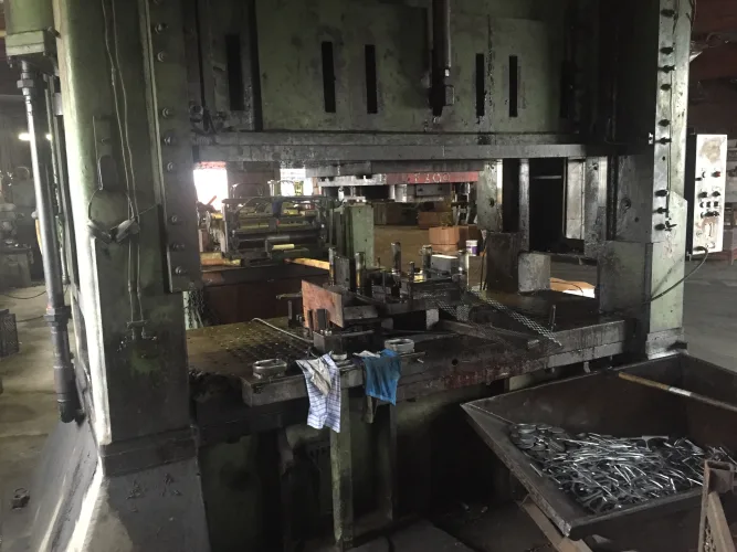 Photo #48 of GOLDEN STATE TOOL & DIE - COMPLETE TOOL & DIE SHOP, METAL STAMPING UP TO 800 TON CAPACITY, FEATURING: 800-TON CLEARING & 400 TON MINSTER KNUCKLE PRESSES,  UP TO 400 TON STRAIGHT SIDE, OBI, GAP FRAME STAMPING PRESSES, COMPLETE TOOL ROOM, ROLLING STOCK &