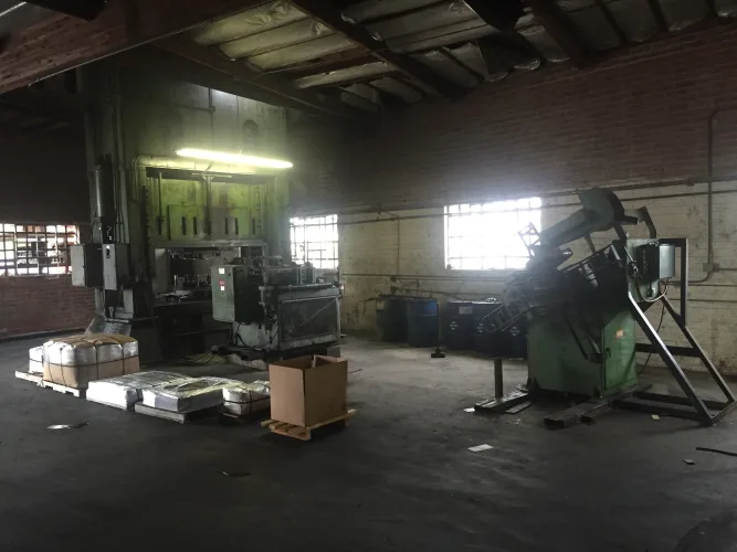 Photo #49 of GOLDEN STATE TOOL & DIE - COMPLETE TOOL & DIE SHOP, METAL STAMPING UP TO 800 TON CAPACITY, FEATURING: 800-TON CLEARING & 400 TON MINSTER KNUCKLE PRESSES,  UP TO 400 TON STRAIGHT SIDE, OBI, GAP FRAME STAMPING PRESSES, COMPLETE TOOL ROOM, ROLLING STOCK &