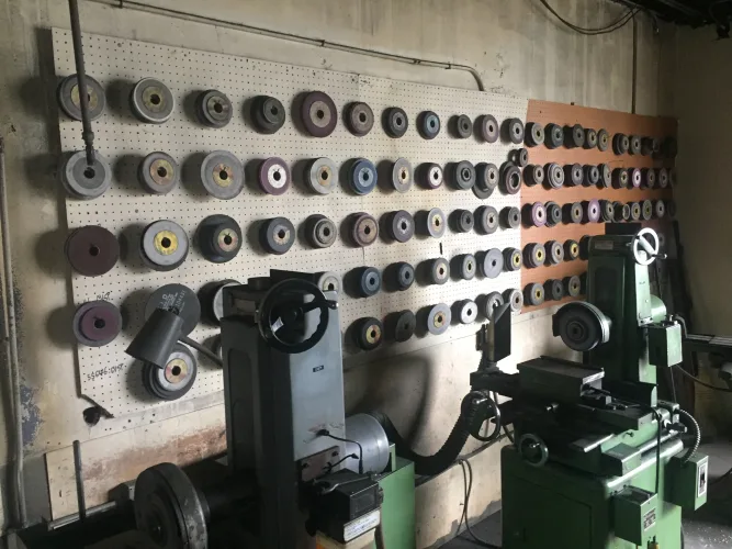 Photo #86 of GOLDEN STATE TOOL & DIE - COMPLETE TOOL & DIE SHOP, METAL STAMPING UP TO 800 TON CAPACITY, FEATURING: 800-TON CLEARING & 400 TON MINSTER KNUCKLE PRESSES,  UP TO 400 TON STRAIGHT SIDE, OBI, GAP FRAME STAMPING PRESSES, COMPLETE TOOL ROOM, ROLLING STOCK &
