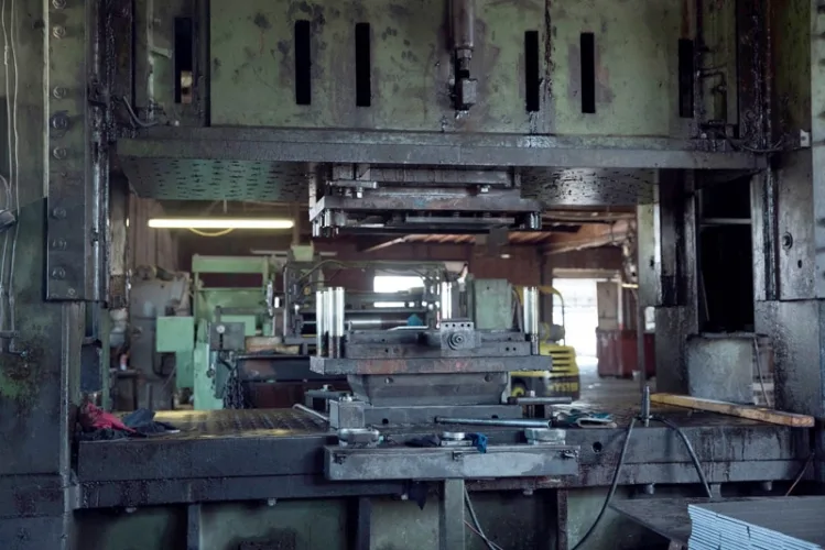 Photo #109 of GOLDEN STATE TOOL & DIE - COMPLETE TOOL & DIE SHOP, METAL STAMPING UP TO 800 TON CAPACITY, FEATURING: 800-TON CLEARING & 400 TON MINSTER KNUCKLE PRESSES,  UP TO 400 TON STRAIGHT SIDE, OBI, GAP FRAME STAMPING PRESSES, COMPLETE TOOL ROOM, ROLLING STOCK &