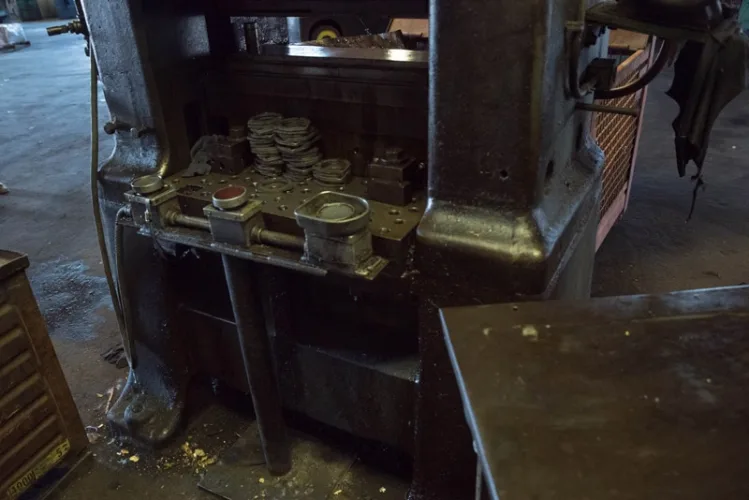 Photo #113 of GOLDEN STATE TOOL & DIE - COMPLETE TOOL & DIE SHOP, METAL STAMPING UP TO 800 TON CAPACITY, FEATURING: 800-TON CLEARING & 400 TON MINSTER KNUCKLE PRESSES,  UP TO 400 TON STRAIGHT SIDE, OBI, GAP FRAME STAMPING PRESSES, COMPLETE TOOL ROOM, ROLLING STOCK &