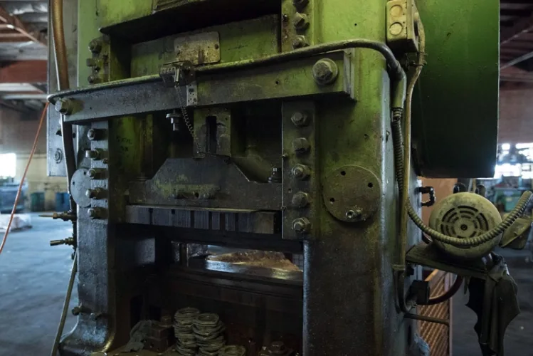 Photo #116 of GOLDEN STATE TOOL & DIE - COMPLETE TOOL & DIE SHOP, METAL STAMPING UP TO 800 TON CAPACITY, FEATURING: 800-TON CLEARING & 400 TON MINSTER KNUCKLE PRESSES,  UP TO 400 TON STRAIGHT SIDE, OBI, GAP FRAME STAMPING PRESSES, COMPLETE TOOL ROOM, ROLLING STOCK &