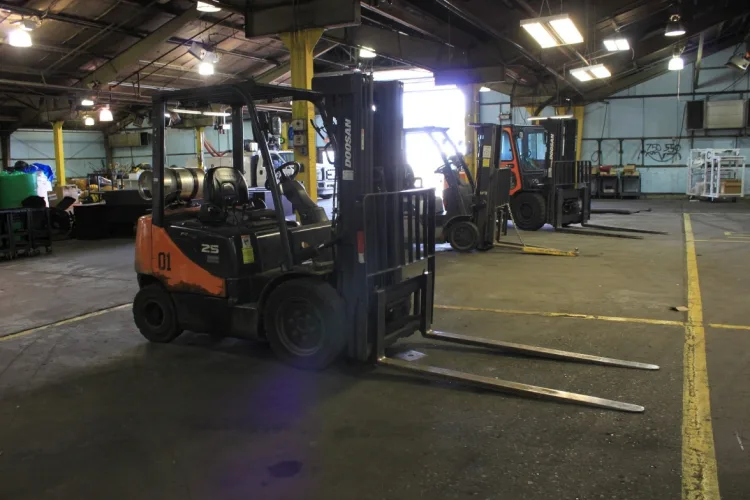 Photo #117 of FORMERLY OF MAC INC. - (2010) ACCURSHEAR & PIRANHA SHEARS, 100 TON HTC PRESS BRAKE, 50 TON GREENERD HYD PRESS, BERTSCH NO. 7 ROLL, TIMESAVER, CHEVALIER, & JONES & SHIPMAN GRINDERS, HYD-MECH, ELLIS, SCOTCHMAN, AMADA & SOCO SAWS, WELDERS & PLASMA CUTTER,