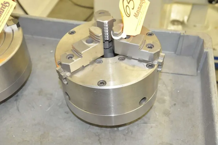 Photo #20 of RW MACHINING - VERY CLEAN MACHINE SHOP, FEATURING: BIRMINGHAM VERTICAL MILL, CLAUSING COLCHESTER & EMCO ENGINE LATHES, WELDERS, GRINDERS, TOOLING, TOOL ROOM EQUIPMENT & MORE