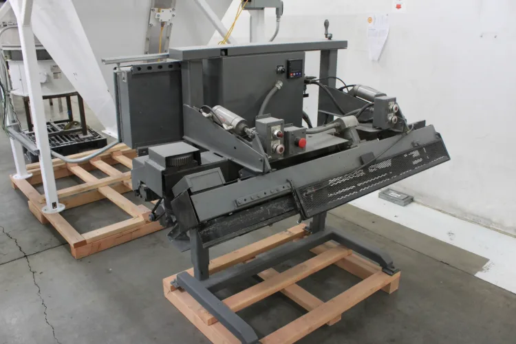 Photo #4 of SURPLUS ASSETS FROM A MAJOR SUGAR PROCESSOR & PACKAGER - SCREW AUGER CONVEYORS, MACON SIFTERS, BLENDER, METAL DETECTORS, CHOICE BAGGING OPEN MOUTH BAG FILLER, FISCHBEIN BAG SEALER, SUGAR LINE & MORE