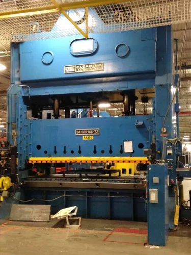 Photo #34 of PLANET MACHINERY WAREHOUSE CLOSING AT THE END OF THE YEAR - MUST SELL: BLISS, CLEARING, SCHMID & MINSTER PRESSES, BRADBURY & MAPLEWOOD ROLL FORMERS, COIL FEED EQUIPMENT & MORE...