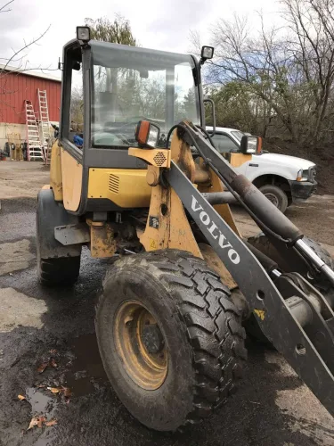 Photo #3 of GEERLINGS INC - CONSTRUCTION EQUIPMENT, VEHICLES, TRACTORS, TRAILERS, DUMP TRUCKS, DOZER AND MORE