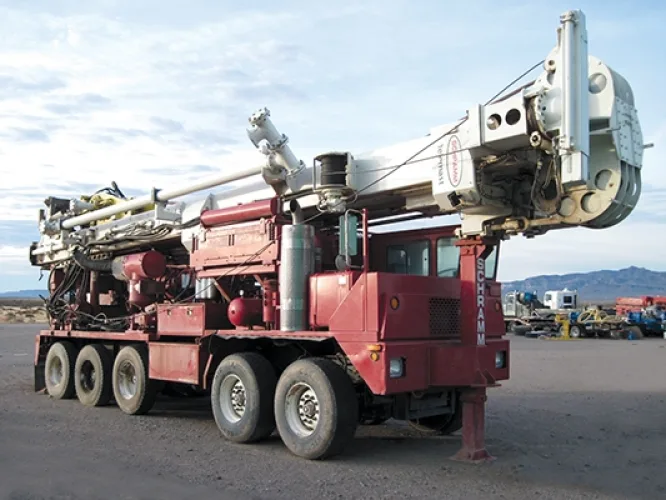 Photo #4 of FARM EQUIPMENT OF KINGMAN FARMS, LLC, INCLUDING (23) 2014 VALLEY SPRINKLERS 8000 SERIES CENTER IRRIGATION PIVOTS, WELL DRILLING & IRRIGATION EQUIPMENT, 2012 KOMATSU EXCAVATOR, SERVICE & FUEL TRUCKS
