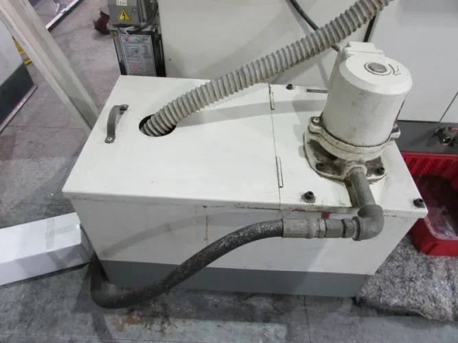 Photo #35 of SHORT NOTICE SALE - CHEVALIER, DMC & JONES & SHIPMAN GRINDERS, HAAS VERTICAL MILL, TRAK MILLING MACHINE, WR WELLS, CLAUSING & WELLSAW BAND SAWS, VALUE MASTER LATHE, ROLLING STOCK & MORE