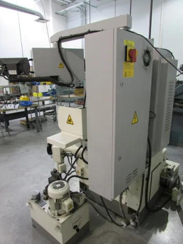 Photo #37 of SHORT NOTICE SALE - CHEVALIER, DMC & JONES & SHIPMAN GRINDERS, HAAS VERTICAL MILL, TRAK MILLING MACHINE, WR WELLS, CLAUSING & WELLSAW BAND SAWS, VALUE MASTER LATHE, ROLLING STOCK & MORE