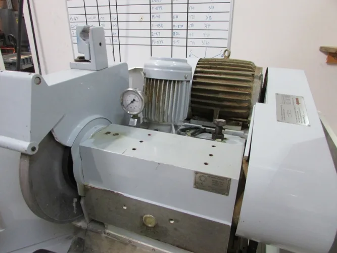 Photo #42 of SHORT NOTICE SALE - CHEVALIER, DMC & JONES & SHIPMAN GRINDERS, HAAS VERTICAL MILL, TRAK MILLING MACHINE, WR WELLS, CLAUSING & WELLSAW BAND SAWS, VALUE MASTER LATHE, ROLLING STOCK & MORE