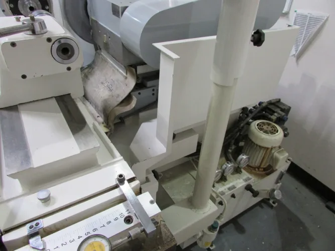 Photo #49 of SHORT NOTICE SALE - CHEVALIER, DMC & JONES & SHIPMAN GRINDERS, HAAS VERTICAL MILL, TRAK MILLING MACHINE, WR WELLS, CLAUSING & WELLSAW BAND SAWS, VALUE MASTER LATHE, ROLLING STOCK & MORE