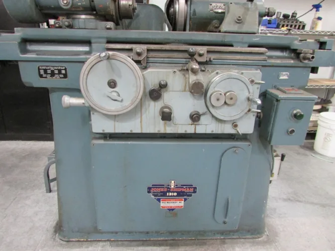 Photo #54 of SHORT NOTICE SALE - CHEVALIER, DMC & JONES & SHIPMAN GRINDERS, HAAS VERTICAL MILL, TRAK MILLING MACHINE, WR WELLS, CLAUSING & WELLSAW BAND SAWS, VALUE MASTER LATHE, ROLLING STOCK & MORE