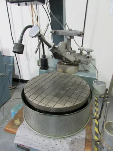 Photo #83 of SHORT NOTICE SALE - CHEVALIER, DMC & JONES & SHIPMAN GRINDERS, HAAS VERTICAL MILL, TRAK MILLING MACHINE, WR WELLS, CLAUSING & WELLSAW BAND SAWS, VALUE MASTER LATHE, ROLLING STOCK & MORE
