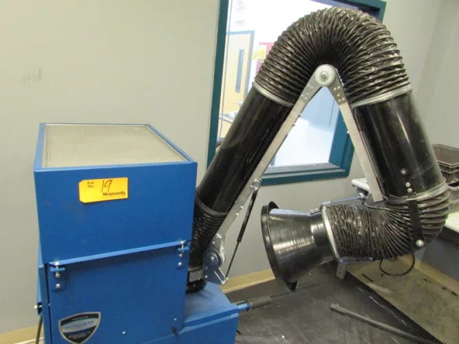 Photo #133 of SHORT NOTICE SALE - CHEVALIER, DMC & JONES & SHIPMAN GRINDERS, HAAS VERTICAL MILL, TRAK MILLING MACHINE, WR WELLS, CLAUSING & WELLSAW BAND SAWS, VALUE MASTER LATHE, ROLLING STOCK & MORE