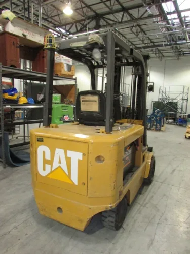 Photo #139 of SHORT NOTICE SALE - CHEVALIER, DMC & JONES & SHIPMAN GRINDERS, HAAS VERTICAL MILL, TRAK MILLING MACHINE, WR WELLS, CLAUSING & WELLSAW BAND SAWS, VALUE MASTER LATHE, ROLLING STOCK & MORE