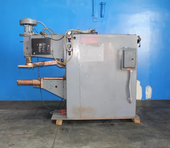 Photo #9 of BANK OWNED EQUIPMENT TO BE AUCTIONED, MOVED TO WAREHOUSE FOR CONVENIENCE OF SALE - FEATURING: COMPRESSORS/DRYERS, BEADERS, BLAST CLEANING EQUIPMENT, BORING MILLS, PRESS BRAKES, COLD FORMERS, GRINDERS, PRESSES, LATHES, ROLLFORMERS & MUCH MORE